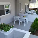 Aqua Luxury Villas