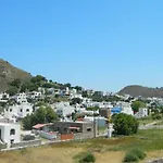 Armyra Hotel