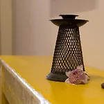 Dim Art Traditional Villa