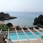 Electra Beachfront Villa