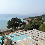 Electra Beachfront Villa