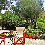 Maria\'S Studios & Apartments