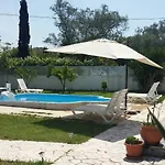 Liza Vacation House
