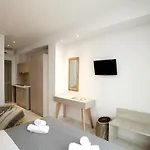 Irida Apartments