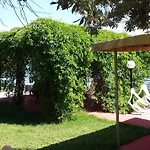 Makris Studios