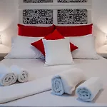 Oceanis Rooms
