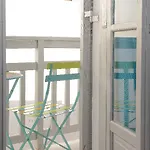 Depis Suites
