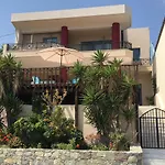 Pyxida