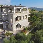 Ellinas Homes