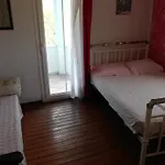 Tom\'S House