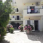 Pansion Filoxenia Apartments & Studios
