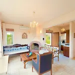 Villa Myrsini