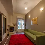 Ev Zin Apartement Dafnon