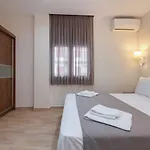 Kamis Suite
