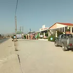 Yannis Apartments