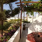 Nikoleta\'S Studios