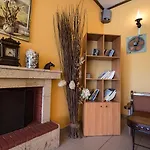 Armonia Studios & Apartments
