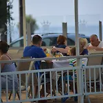 Crown Hotel