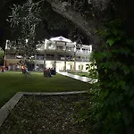 Crown Hotel