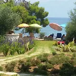 Meli Seaside Villas