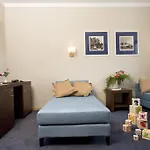 Lakitira Suites