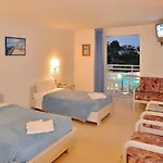 Primavera Paradise Apartments