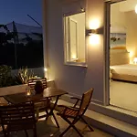 Minimalistic Apartment Near The Sea
