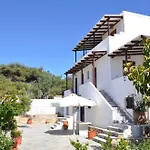 Michalis Apartments Near The Beaches With Sea View