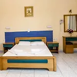 Stephanie Rooms