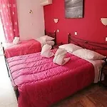 Triton Hotel & Bungalows