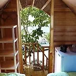 Triton Hotel & Bungalows