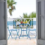 Afroditi Santorini