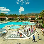 Golden Coast Hotel & Bungalows