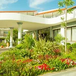 Golden Coast Hotel & Bungalows