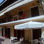 Ionio Sea Poros Studios