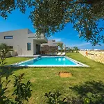 Iskios Villas