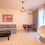 Beautiful Apartment In Glyfada Center