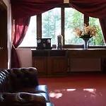 Country Club Hotel & Suites