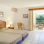 Cape Kanapitsa Hotel & Suites