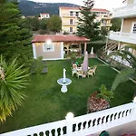Madalena\'S Apartment