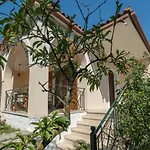 Marina\'S Villas