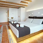 Felix Residence