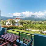 Zeus Apartments