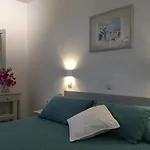 Stefano Apartments
