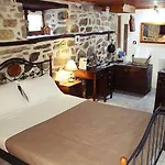 Aristotelis Traditional Guest House