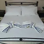 Relax Rooms & Apartments