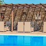Amfitrion Hotel