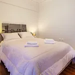 Kleio - Spacious Apartment In Glyfada