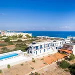 Okirroi Villas