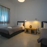 Lorenia Garden Villa, Elani